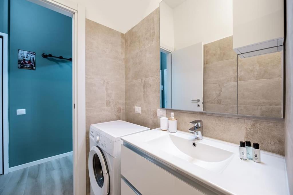 Linate Airport Elegant Suite,Tram 1 Minute Away Milano Dış mekan fotoğraf